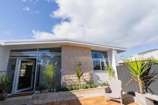 NEW! Luxe Beach House - 9