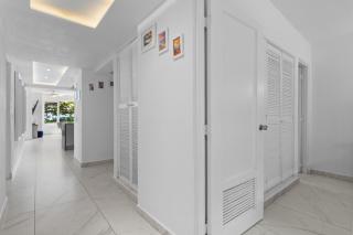 Beachfront condo, oasis of tranquility - 5