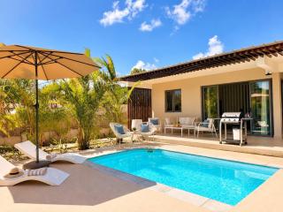 Luxurious Villa with Private Pool in Petit Raffray, Mauritius - 0