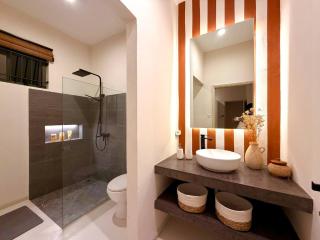 Luxurious Villa with Private Pool in Petit Raffray, Mauritius - 8