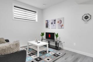 Spacious Private 1BHK, Close to Walmart, Airport - 9