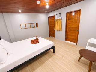 Velamira Apartment - Port Barton - 8