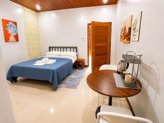 Velamira Apartment - Port Barton - 9
