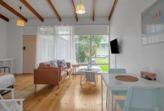 Glenelg Hideaway 3min Walk to Beach Free WiFi AC Near Jetty Road - Glenelg - 8