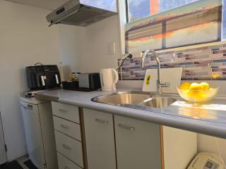 Beach Rustic & Affordable, self catered semi detached - 4