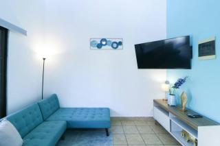 Relax in this peaceful setting close to the beach - 8