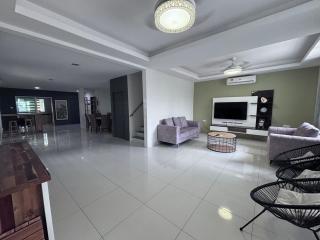Cozy Homestay Kumpang 26 Near Swinburne Kuching - 0