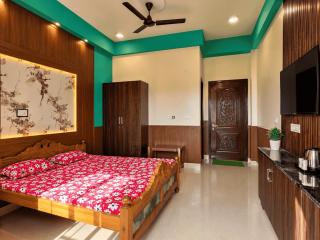 Aashiyana Resort & Banquet Hall - 1
