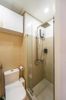 Modern Makati Condo with Balcony & Cityscape Views - 3