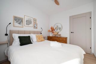 Retkinia Urban Charm Apartment by BookingHost - 0