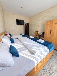 Best Guest House - 5