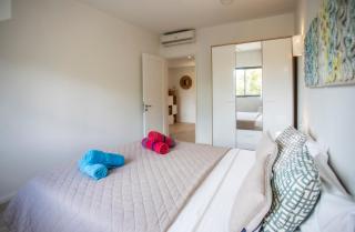 Beautiful 3 Bedroom Apartment, Garden and Pool - 7