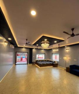 The saboo Farm house - 9