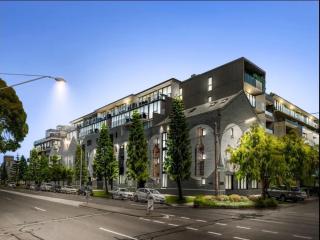 Luxe 2 Bed Apt Seconds to Beach & Minutes to City - 5