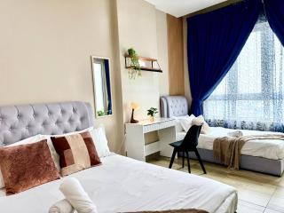 OCTAGON PREMIUM IPOH l TOWN CENTER l by Grab A Stay l 6-8PAX - 9