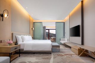 Crowne Plaza Zhoushan Seaview by IHG - 9
