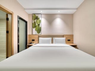 GreenTree Inn HuZhou AnJi YingBin Avenue Express Hotel - 2
