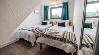 Spacious Seaside Cottage near Bude w Garden Access - 8