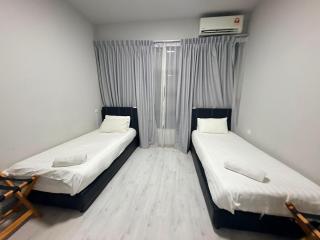 JQ ENTIRE FLOOR ONE FlOOR ALL YOURS By PICKNSTAY 1 unit 4 pax - 0
