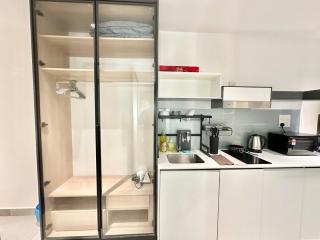 DK Impian Damansara West ,Unit Near Subang Airport and Elmina Lake Side, Included Internet and Netflix DKA0726S1 - 5