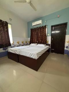 Hotel Grand Paradise - 4