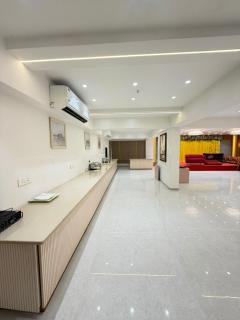 Murli hotel luxury rooms - 2