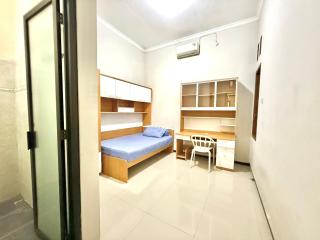 Cozy Male Only Private Room near UBAYA University South Surabaya by Le Ciel Stay - 9