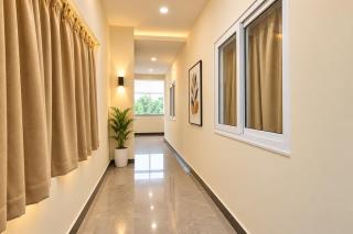 Hotel Classic Shine Luxury Rooms Green Hills Road, Kukatpally - 6