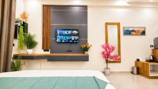 The Suites Inn Studios - 3