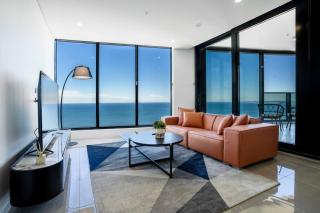 High-Floor Ocean View 2BR with Pool and Spa by Beach - 9
