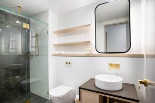 High-Floor Ocean View 2BR with Pool and Spa by Beach - 2