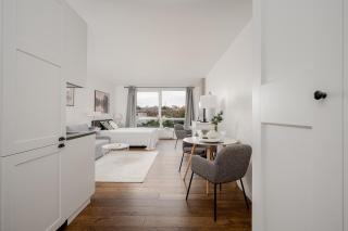 Amazing Vilnius City Center Apartment with Garden-View Balcony - 3