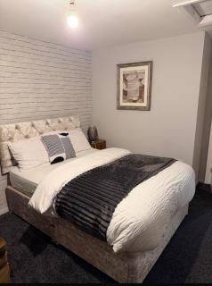 Ella's Place Stylish 4 bed House - 1
