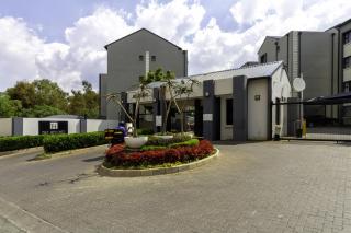 #AlimamaSpaces The Heights Stylish 1 Bedroom Apartment - Midrand - 0