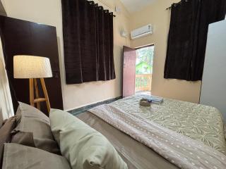 Coconut Grove Villa 4BHK Fully AC 15min to Beach - 9