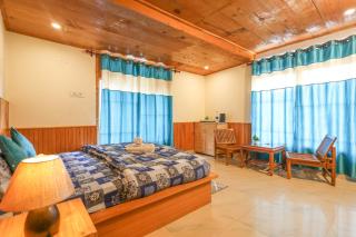 Moksha Woodhouse - 9