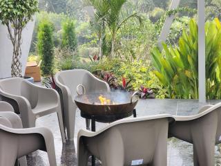 Serenity Grove Villa - 8