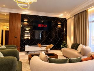 SKY LOUNGE by BC residence - 1