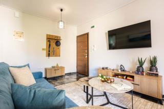 Sea Breeze - Kalamata Cozy Nest Steps From The Sea - 1