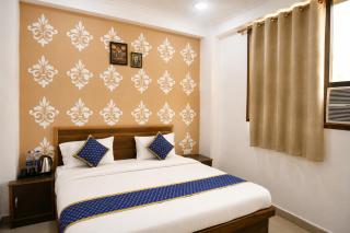 Hotel Royal Stay by Ektham Hotels - 2