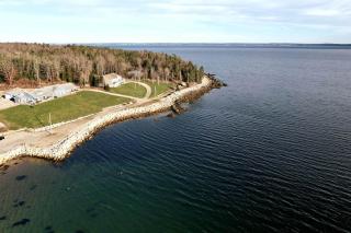 Shoreside Unit - 4