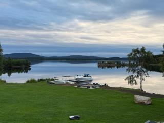 Upea Villa Lapin Kulta hirsihuvila Inarijärven rannalla - Inari - 4