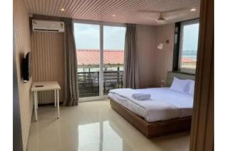 FabHotel Dandelion By The Sea - 8