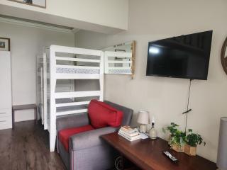 Bedrock Strand Family 4 Sleeper with Private Bathroom - 4