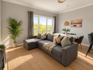 Stylish City Retreat 41 - super king bed - 7