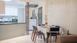 AWS Holiday Homes - Luxury Living besides Canal - 6