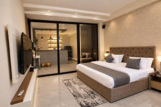 The Luxury Penthouse - 7