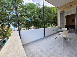 Stone House - 2BD - 6 PPL - Shookroon Group - 8