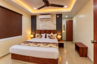 Hotel Prime Square Near GSM Mall & Miraj Cinemas, Chanda Nagar - 8