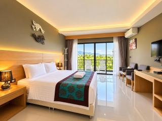 The Par Phuket Hotel - 2